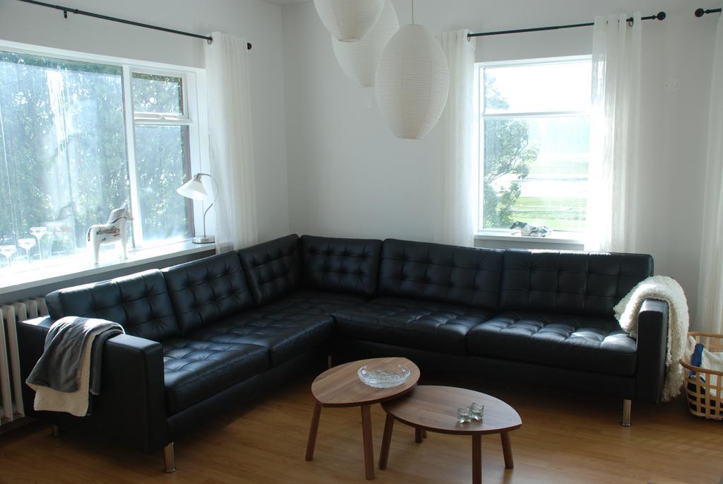 Helluland Guesthouse Saudarkrokur Bagian luar foto